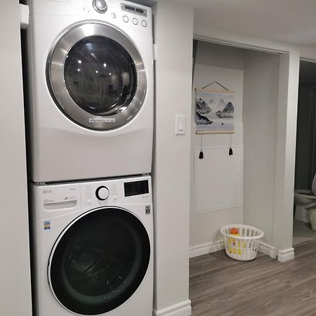 Perfect Location Comfort Private House Lower Level 2 Bedroom Unit Mississauga Exterior photo