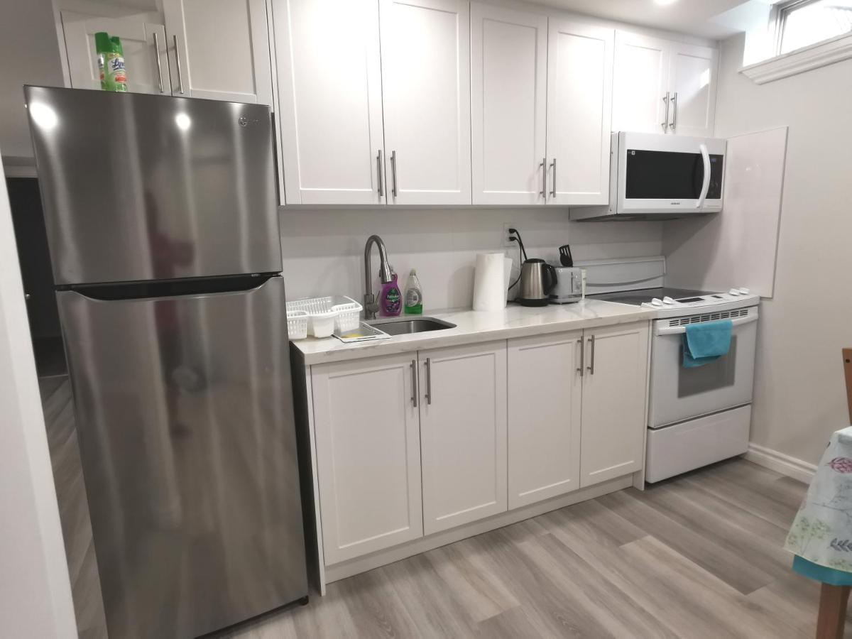 Perfect Location Comfort Private House Lower Level 2 Bedroom Unit Mississauga Exterior photo